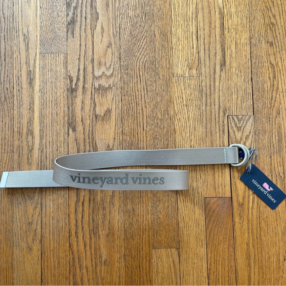 Vineyard Vines D Ring Nylon Belt Tan Size Medium NWT
